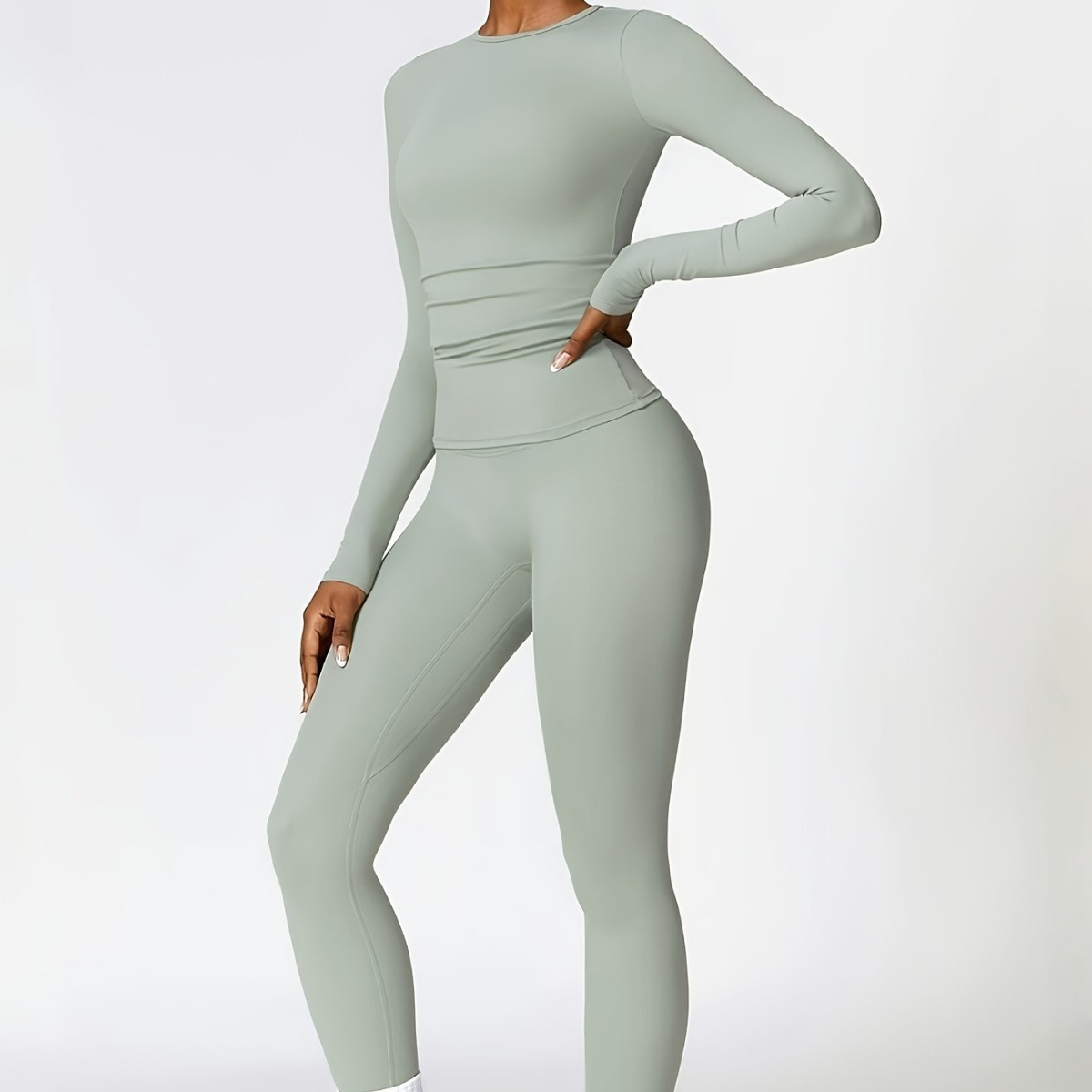 Tight-fitting yoga suit slim l - Fitness & Nutrition Lab recensione e prezzo