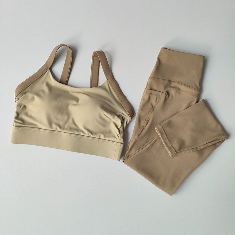 Yoga set, high-intensity yoga  - Fitness & Nutrition Lab recensione e prezzo